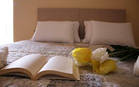 Studio Apartman Ana